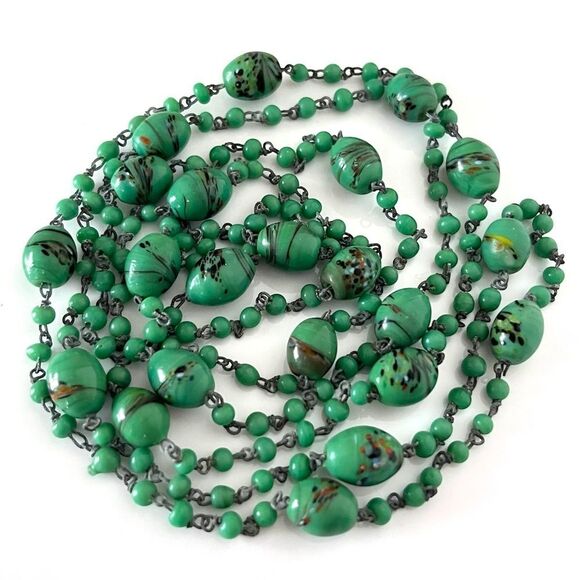 Antique Venetian Long Green Glass Beaded Necklace - Picture 1 of 4